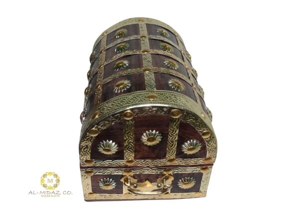 Women Wooden Gold Storage Box for Jewlery .